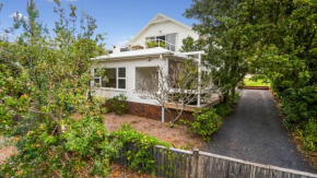 Banyalla - Stunning Coastal Beach House, Killcare